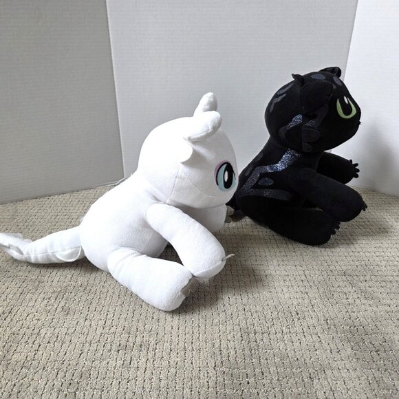 Build A Bear How To Train Your Dragon Toothless Light Fury 15" Plush Set 2 - Picture 4 of 12